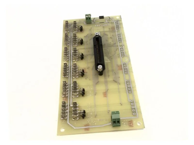 PLC/add-on deska 2402 od COMTECH INC