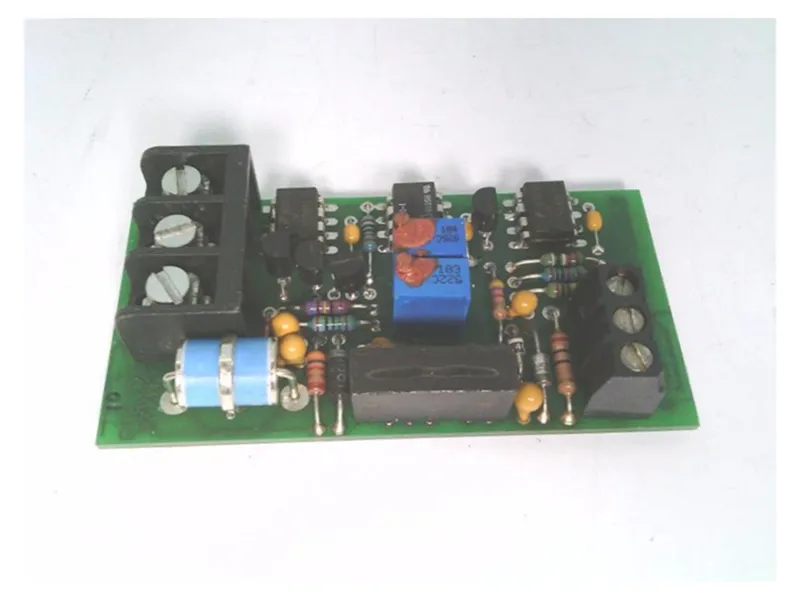 Scheda PLC/add-on CMX24 di CONSOLIDATED ELECTRIC