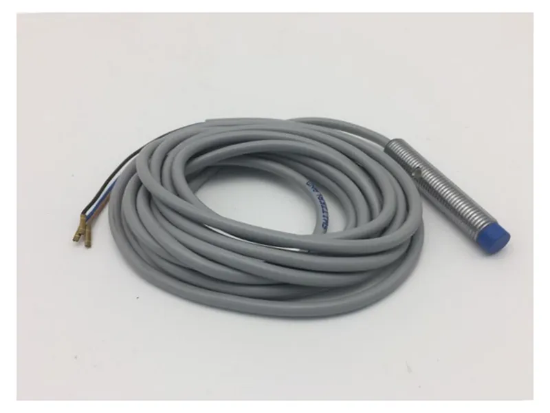 CONTRINEX DW-AD-513-M8 電感式傳感器