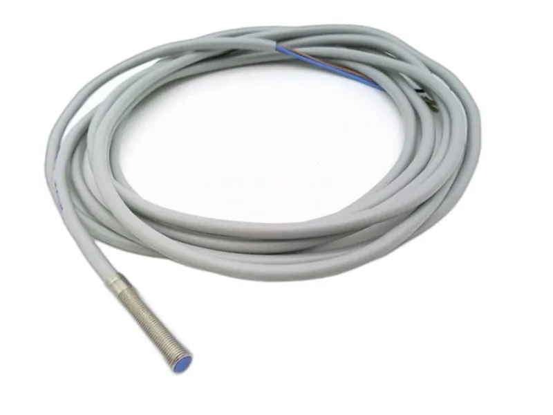 Công tắc tiệm cận CONTRINEX DW-AD-603-M5