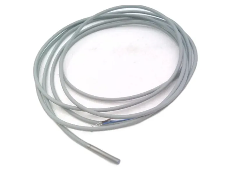 CONTRINEX DW-AD-621-03 電感式傳感器