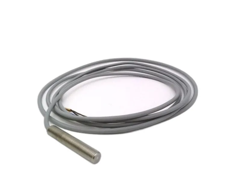 CONTRINEX DW-AD-701-M8 電感式傳感器