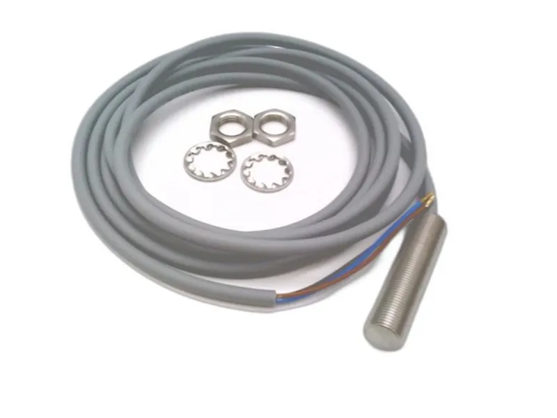 CONTRINEX DW-AD-703-M12-303 電感式傳感器