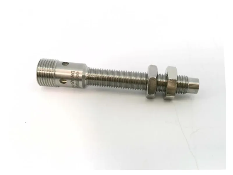 CONTRINEX DW-AS-713-M8 電感式傳感器