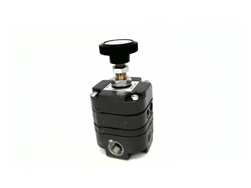 CONTROLAIR INC 100LR 空気圧レギュレーター