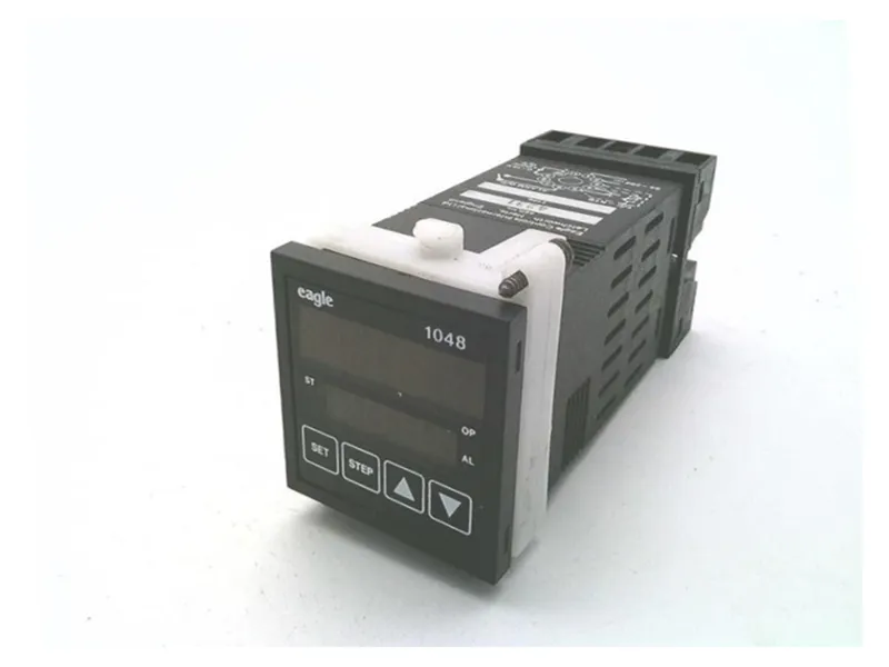 1048溫度/過程控制儀 EAGLE SIGNAL品牌