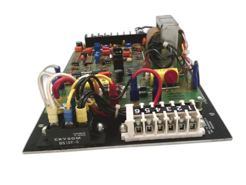DANFOSS 700325驅動器