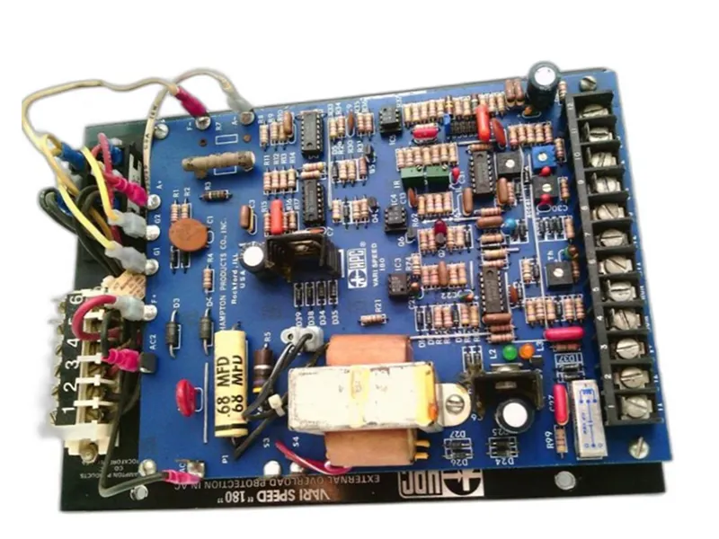 DANFOSS 700325驅動器
