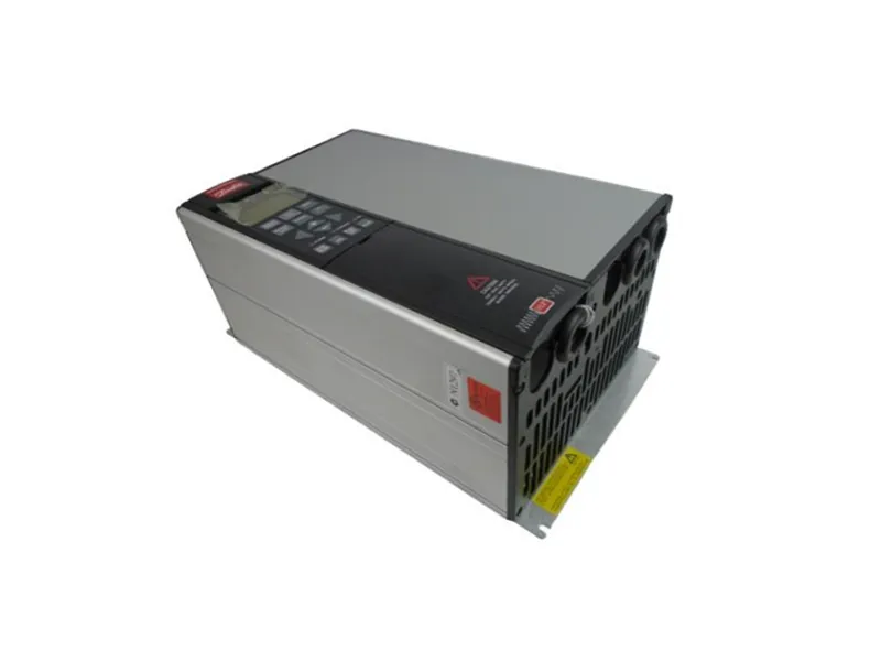 เครื่องขับเคลื่อน DANFOSS PT5C20STR0DLF00A00