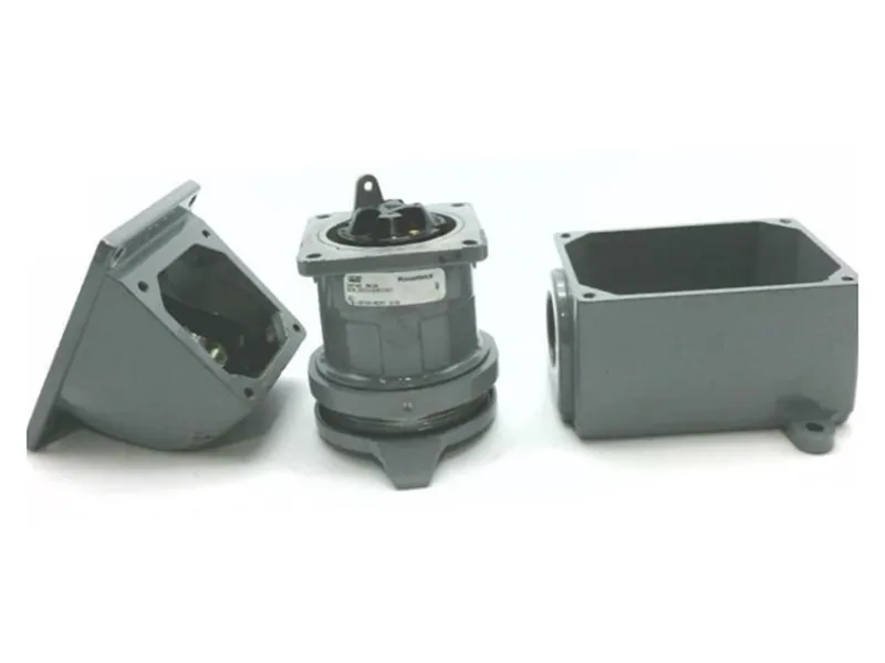 8404 Phích cắm/Ổ cắm của RUSSELLSTOLL
