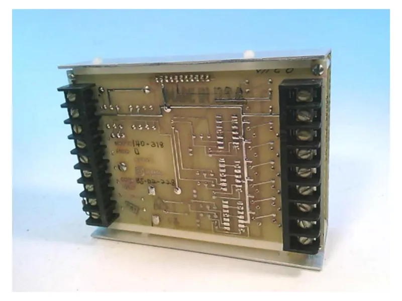 Modulo/Rack PLC 140-318-D di DORADO SYSTEMS