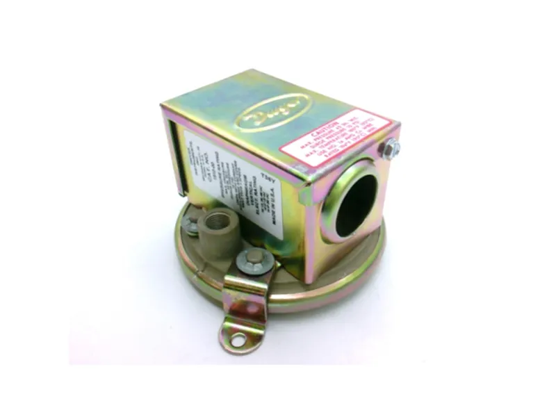 1910-00 Pressure Switch by DWYER