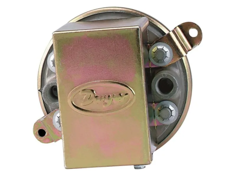 1910-10 Pressure Switch by DWYER