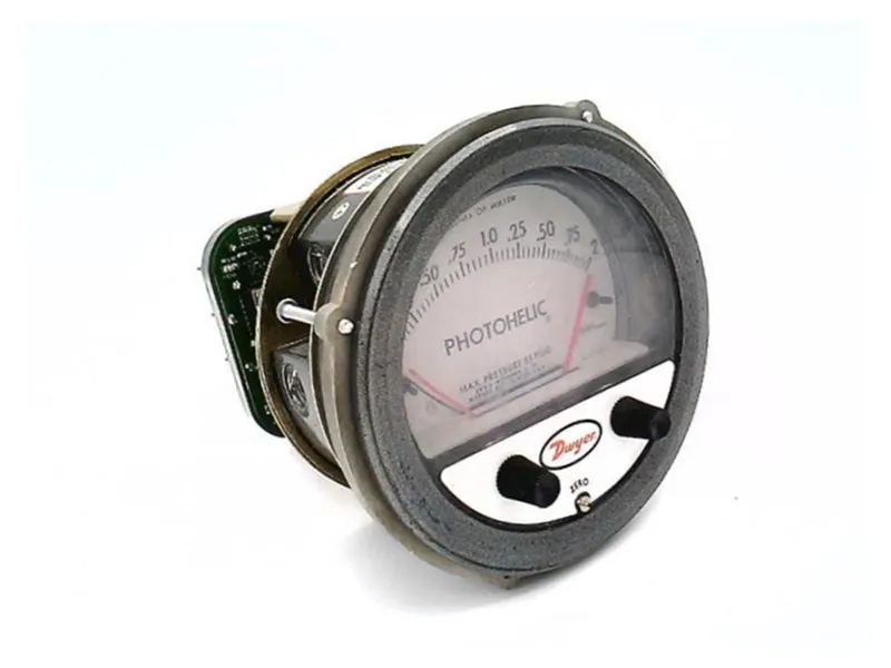 3002-C Pressure Gauge by DWYER