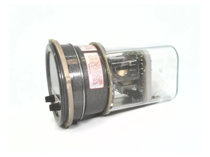 3008C Pressure Gauge by DWYER