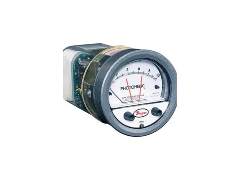 3015 Pressure Switch by DWYER