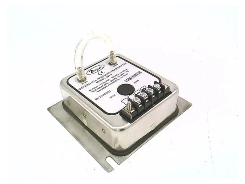 607-8 Pressure Transmitter by DWYER