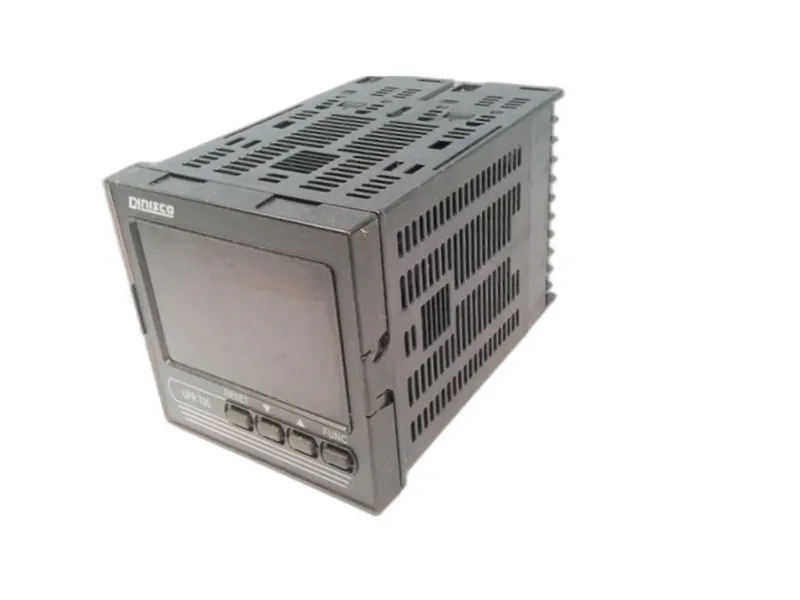 เครื่องควบคุมความดัน DYNISCO UPR700-1-2-3