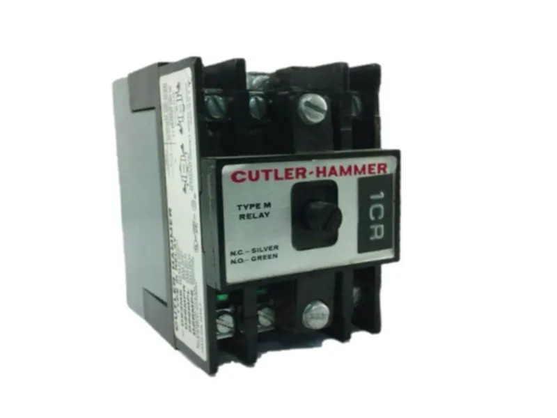 D23MB繼電器/插座由CUTLER HAMMER製造