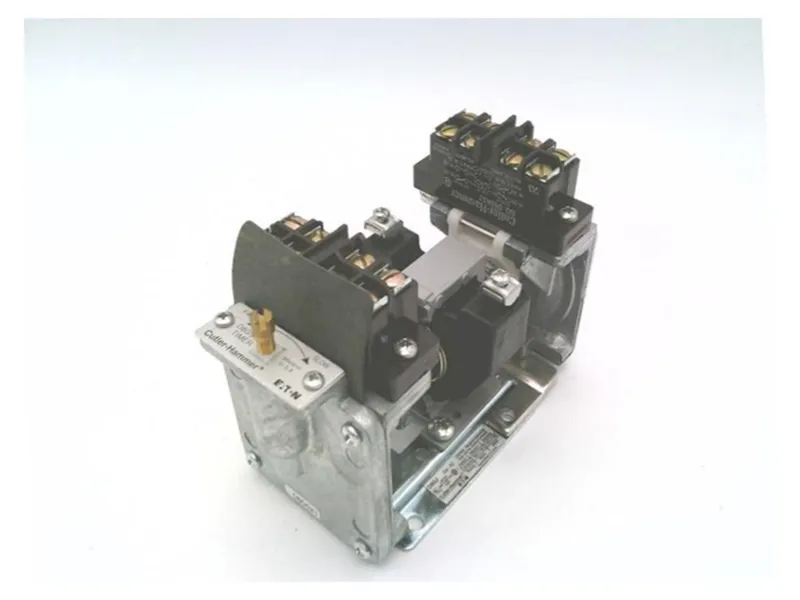 D80JE22A時間延遲繼電器 by CUTLER HAMMER