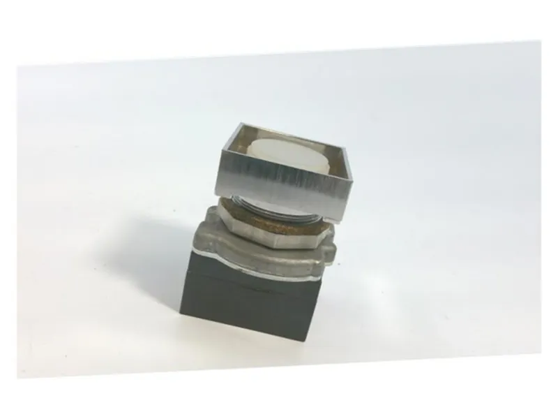 CUTLER HAMMER製造的E30BP按鈕