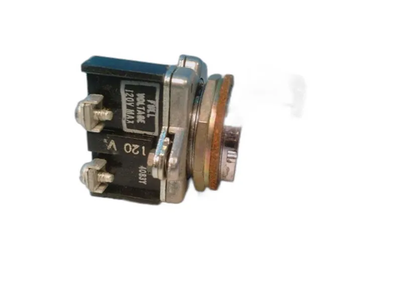 CUTLER HAMMER製造的E30DM按鈕