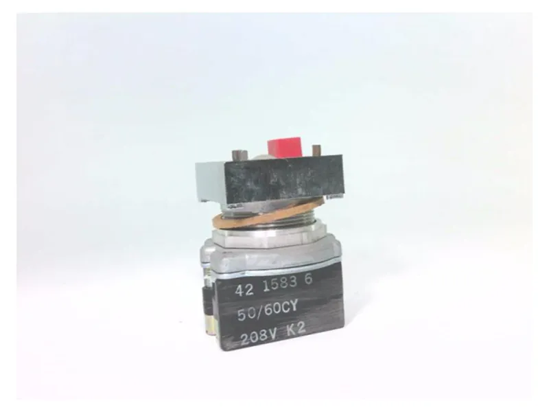 E30FN Pushbutton by EATON CORPORATION