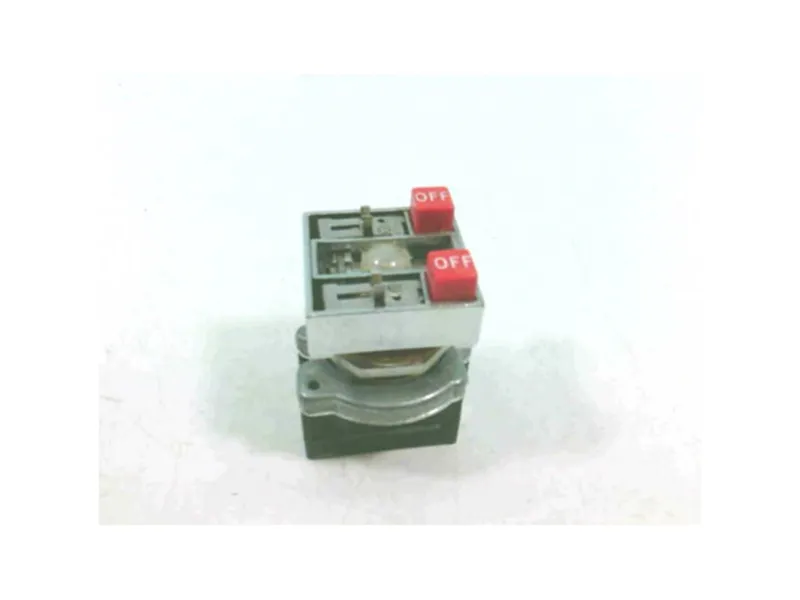 CUTLER HAMMER製造的E30GM按鈕