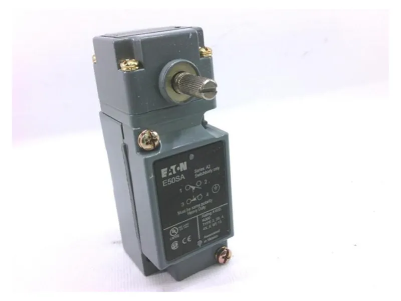 Koncový spínač E50AR1 od CUTLER HAMMER