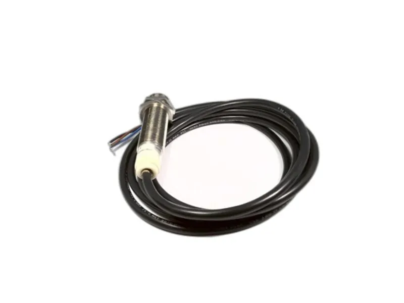 Przełącznik zbliżeniowy E57DBL18A2 firmy CUTLER HAMMER