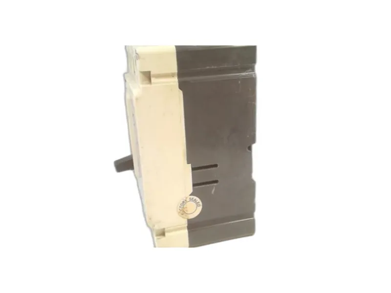 FD3015L Molded Case Circuit Breaker by EATON CORPORATION