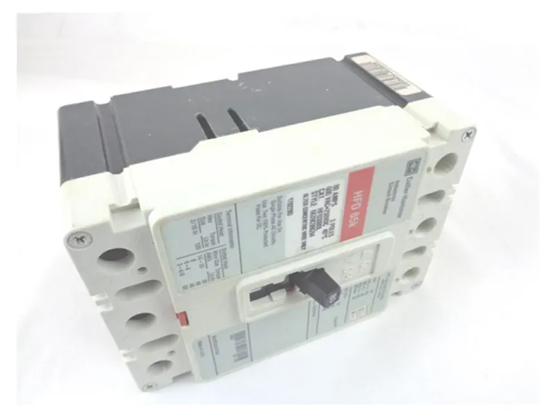 เบรกเกอร์ HFD3080L แบบโมลded by CUTLER HAMMER