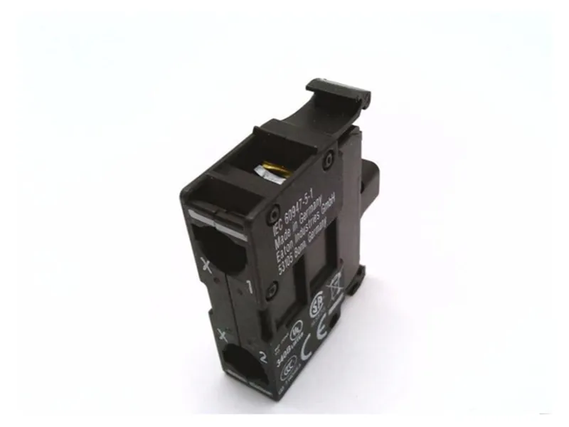 M22-LED-W 配件/燈泡/燈帽/觸點/變壓器 由 CUTLER HAMMER 製造