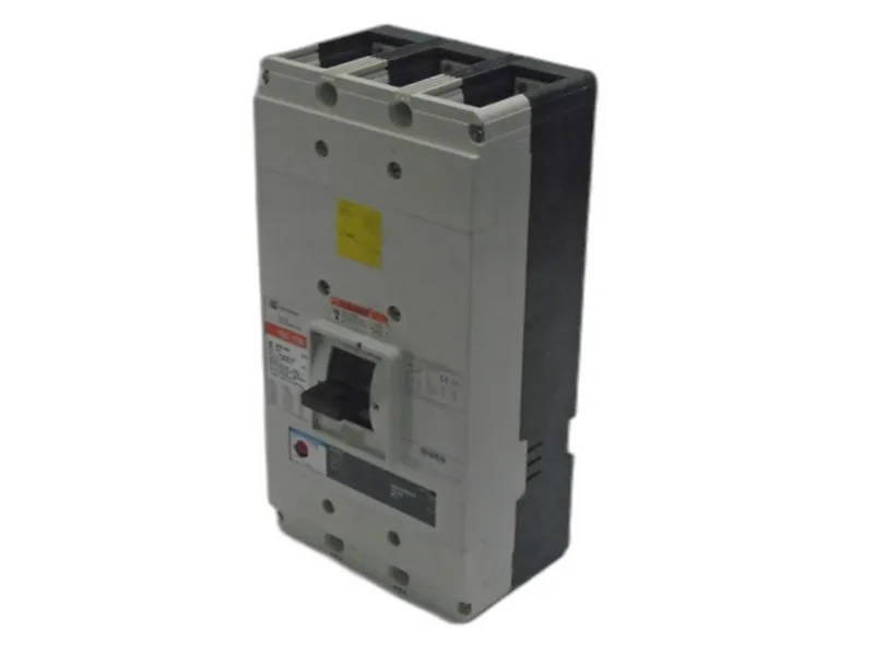 NDC3800T33W 塑殼斷路器 by CUTLER HAMMER