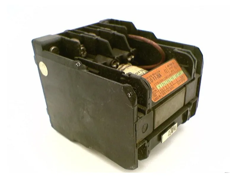 DIL0-11-NA-110VAC-50HZ-120V-60HZ接觸器 by KLOCKNER MOELLER