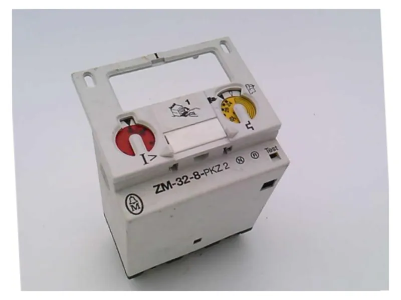 ZM-32-8-PKZ2斷路器脫扣裝置 由KLOCKNER MOELLER製造
