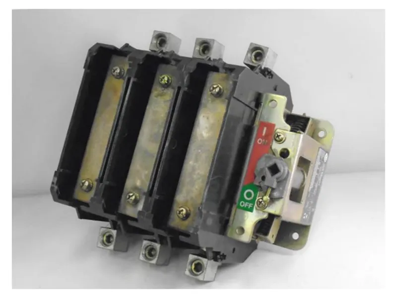 ALLEN BRADLEY 194R-NN200P3 隔離開關