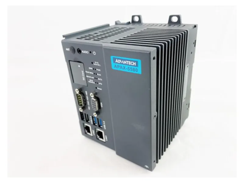 ADVANTECH APAX-5580-4C3AE Computer