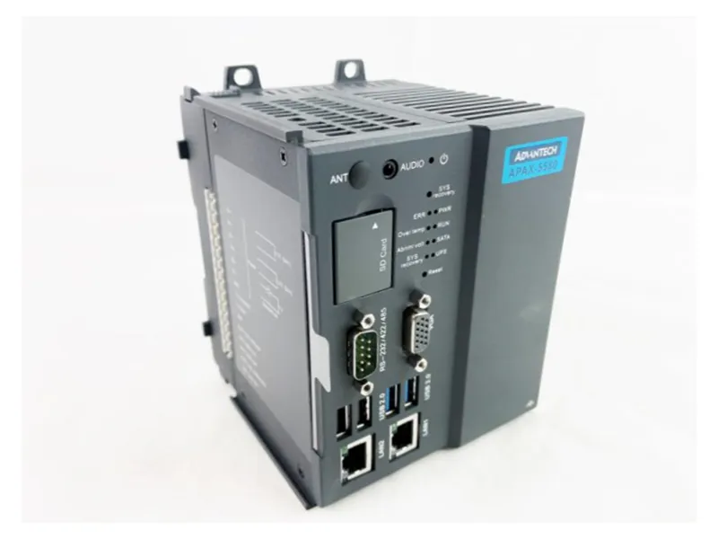 ADVANTECH APAX-5580-4C3AE Počítač