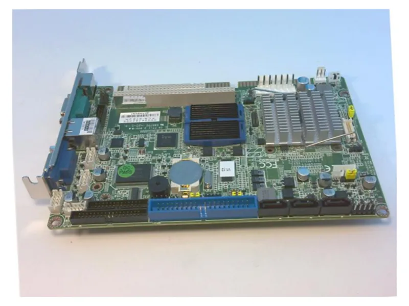 ADVANTECH PCA-6782N-S6A1E電腦