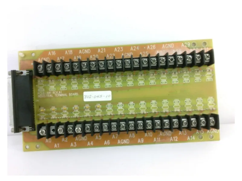 ADVANTECH PCLD-881 PC板PLC/附加板