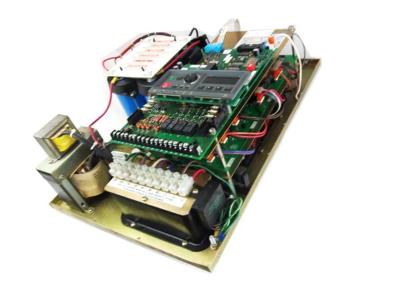 ALLEN BRADLEY 1336-0025-E0F-FA2-L3 驅動器
