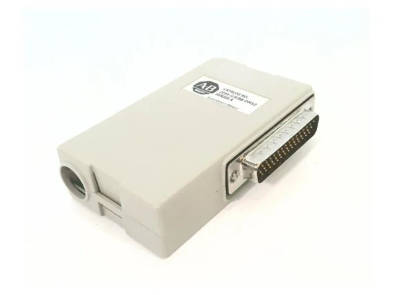 ALLEN BRADLEY 2090-U3CBB-DM12 Servo Cable and Accessory
