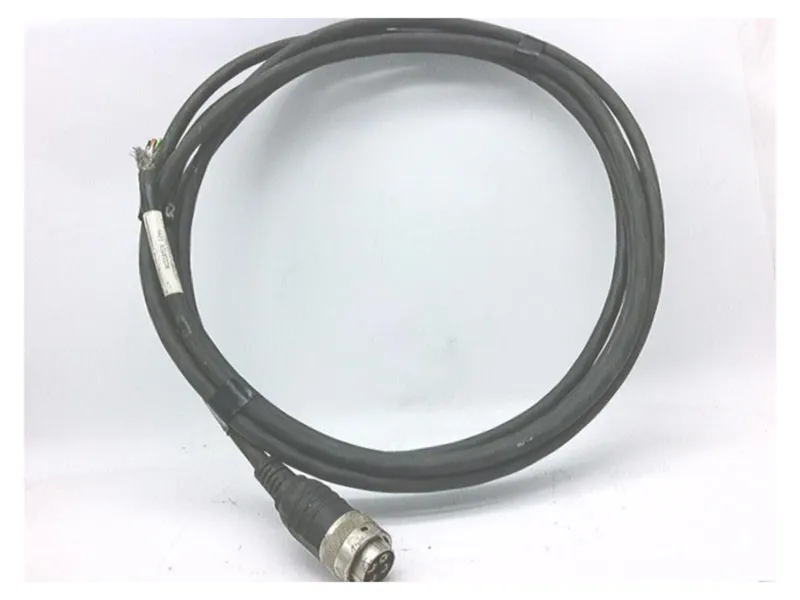 สายเซอร์โวและอุปกรณ์เสริม ALLEN BRADLEY 2090-XXNPMP-16S05
