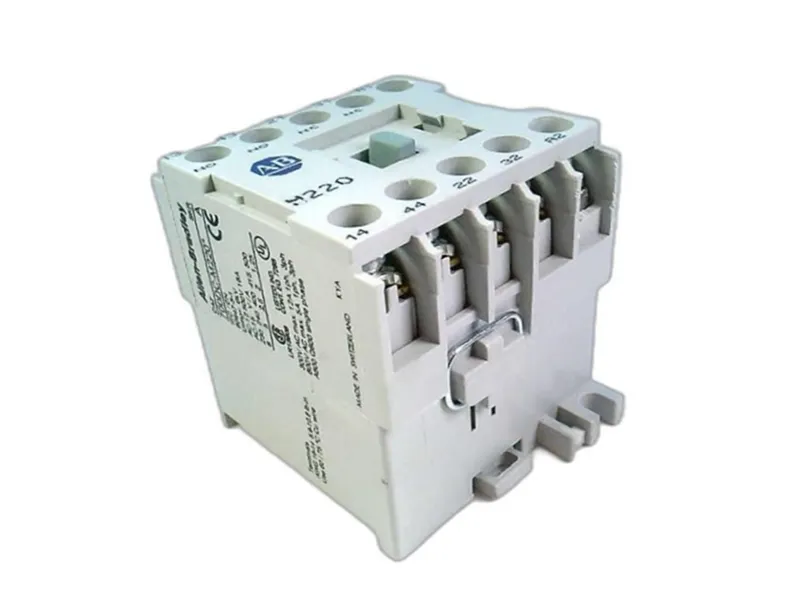 700-DC-M220Z24 Relay/Socket by ALLEN BRADLEY