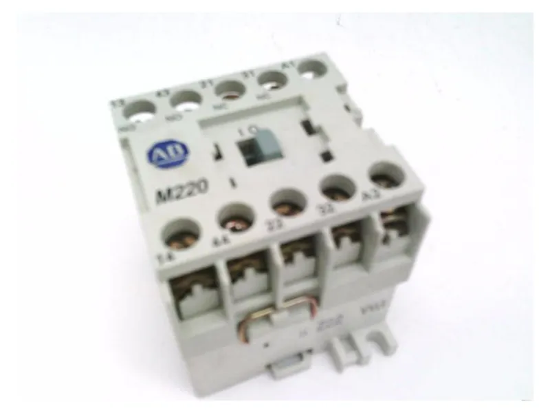 Relé/Zásuvka ALLEN BRADLEY 700-DC-M220Z24