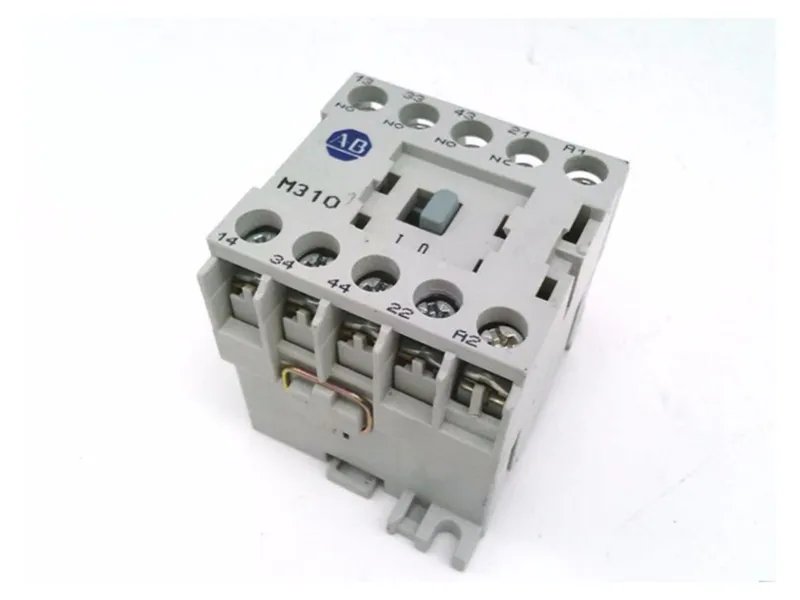Rơle/Ổ cắm ALLEN BRADLEY 700DC-M310Z24