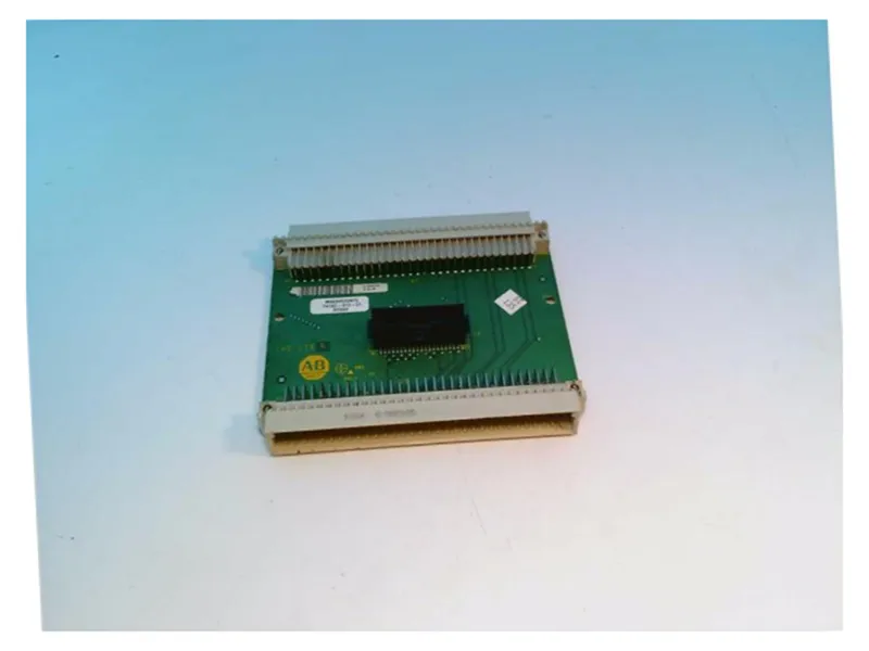 ALLEN BRADLEY 74102-312-51 PC板電腦