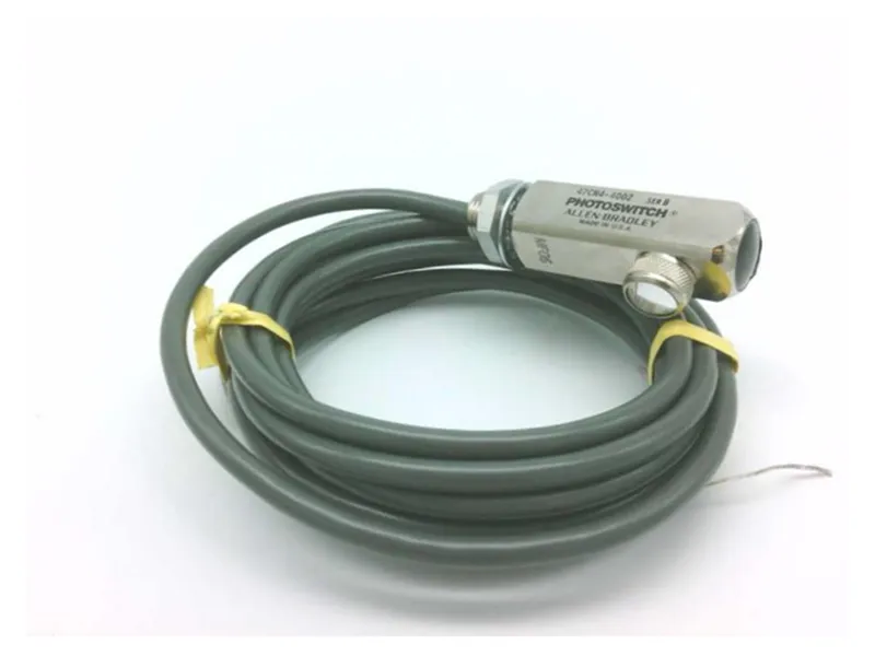 47CN4-4002 Photoelectric Sensor by ALLEN BRADLEY