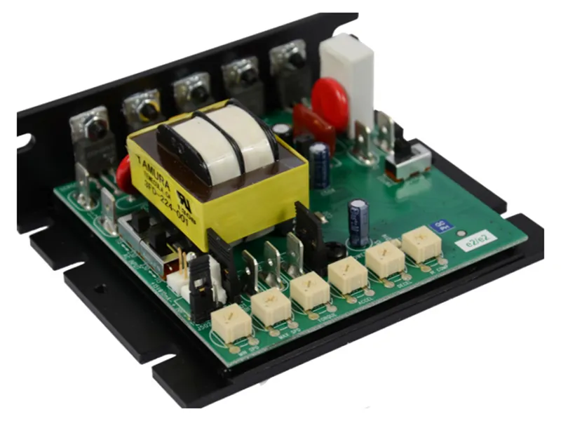 Azionamento MM23002D di MINARIK DRIVES